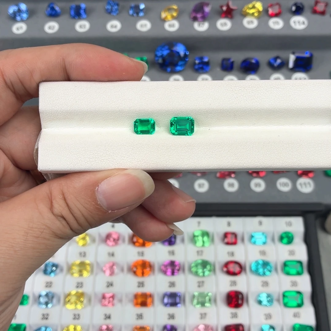 葡****合成（培育）祖母绿裸石2.42