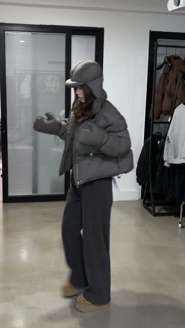 新国标90羽绒服配手套配帽子 Y61