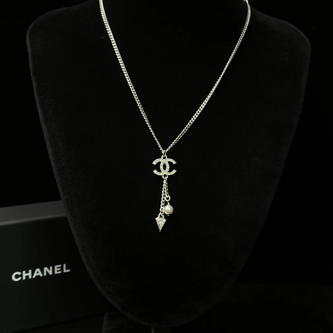 95新 Chanel/香奈儿 25C早春双C珍珠水钻流苏项链 03160
