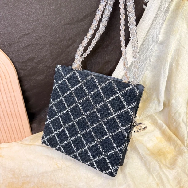 95新 Chanel/香奈儿 春夏限定菱格斜挎托特包