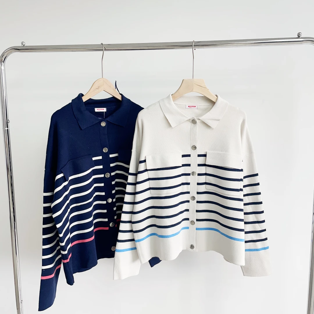 B111 条纹翻领厚实对齐口袋休闲针织毛衣