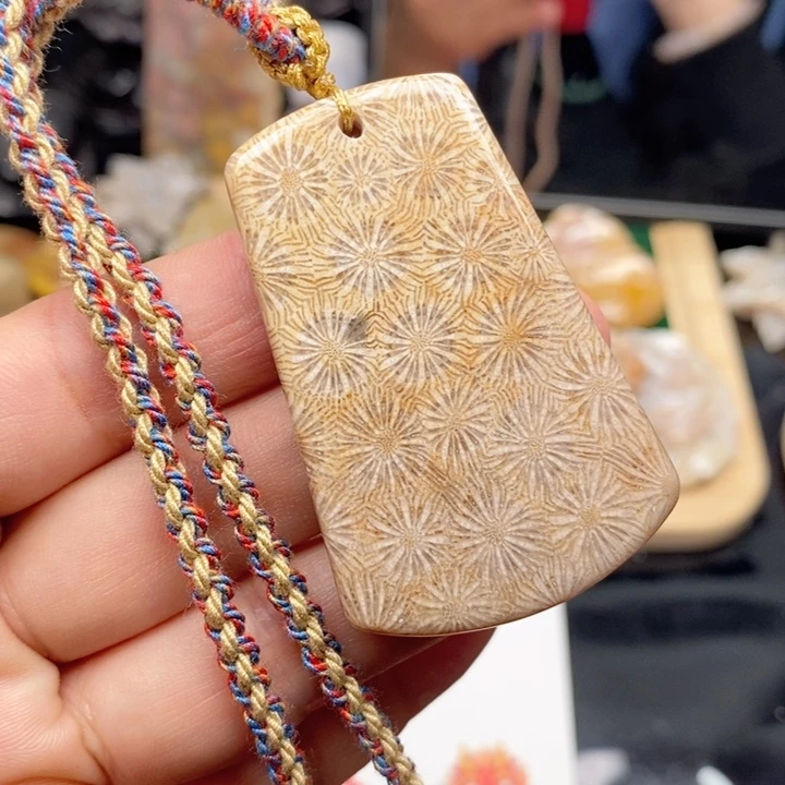 硅化珊瑚（珊瑚玉）手镯未镶嵌