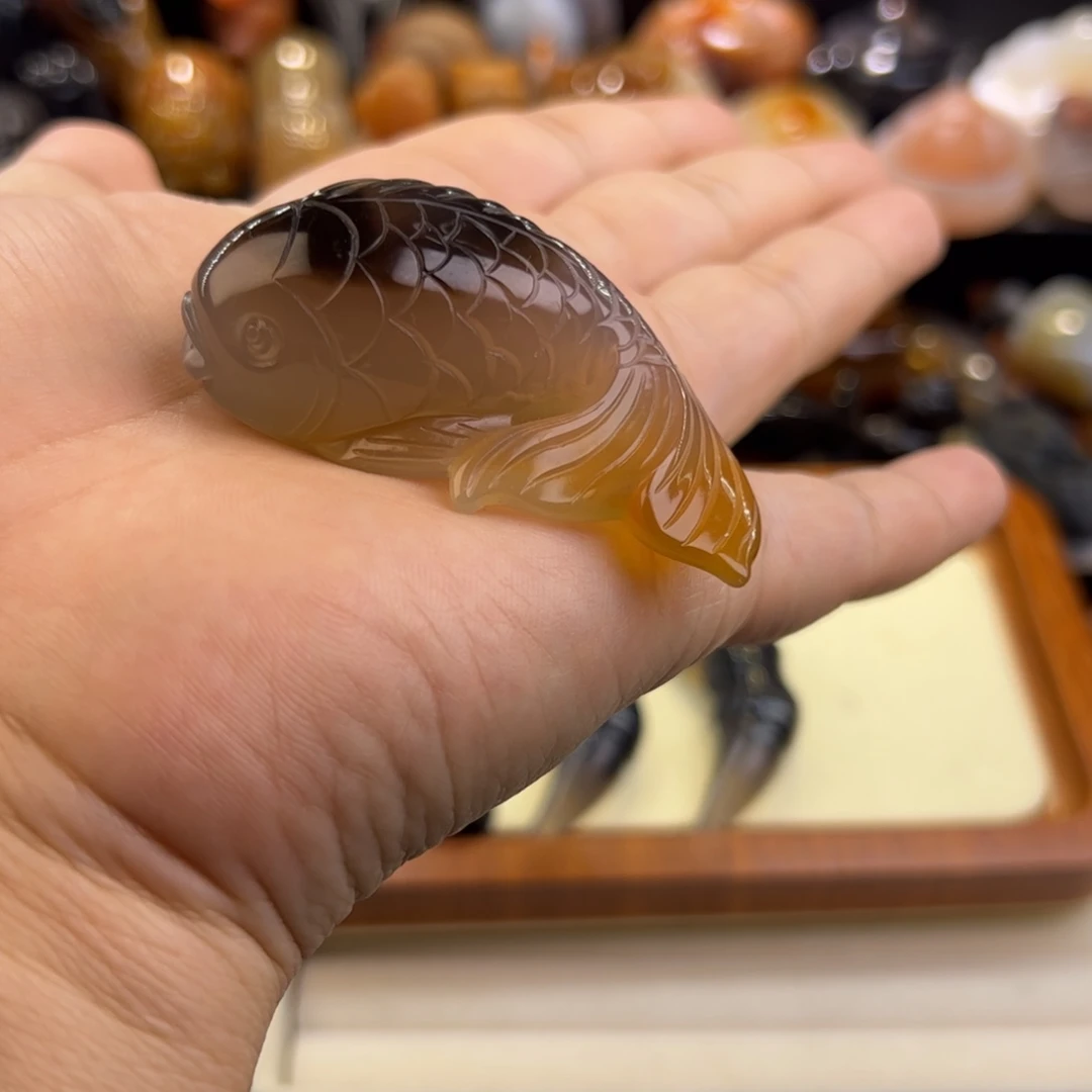 未镶嵌手玩件摆件定制玛瑙大锦鲤