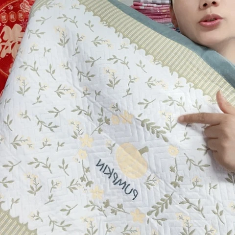 棉绿色南瓜纯棉枕