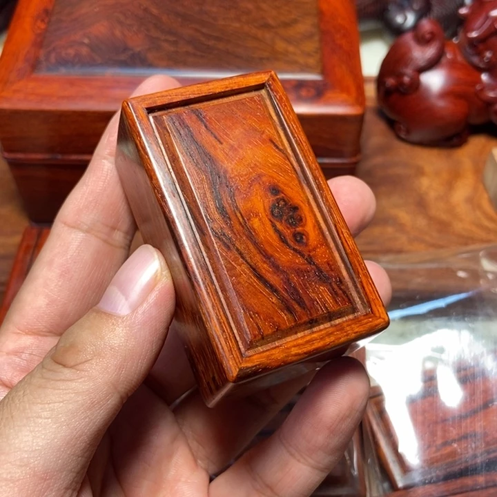檀香紫檀（小叶紫檀）当*情药盒