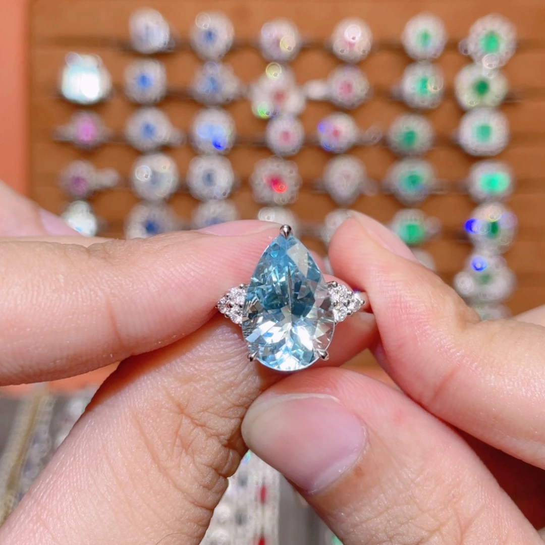 戒圈海蓝宝石18K金镶嵌4.23ct