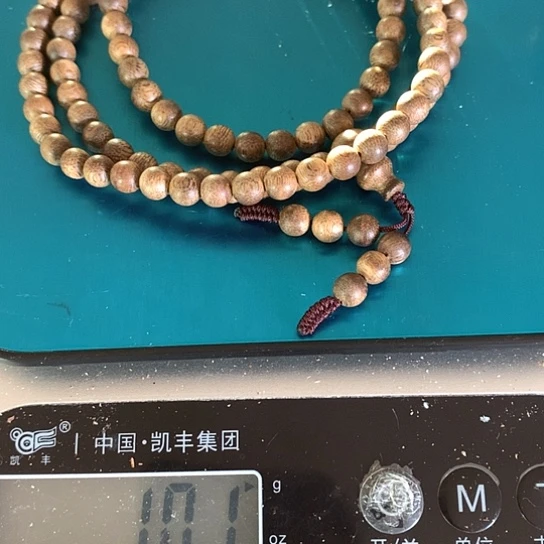 沉香木手串佩*妮卡6