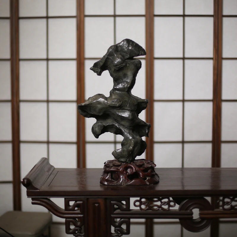 《战马》灵璧石老藏