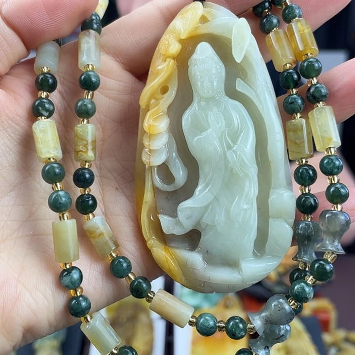 蛇纹石玉未镶嵌颈饰