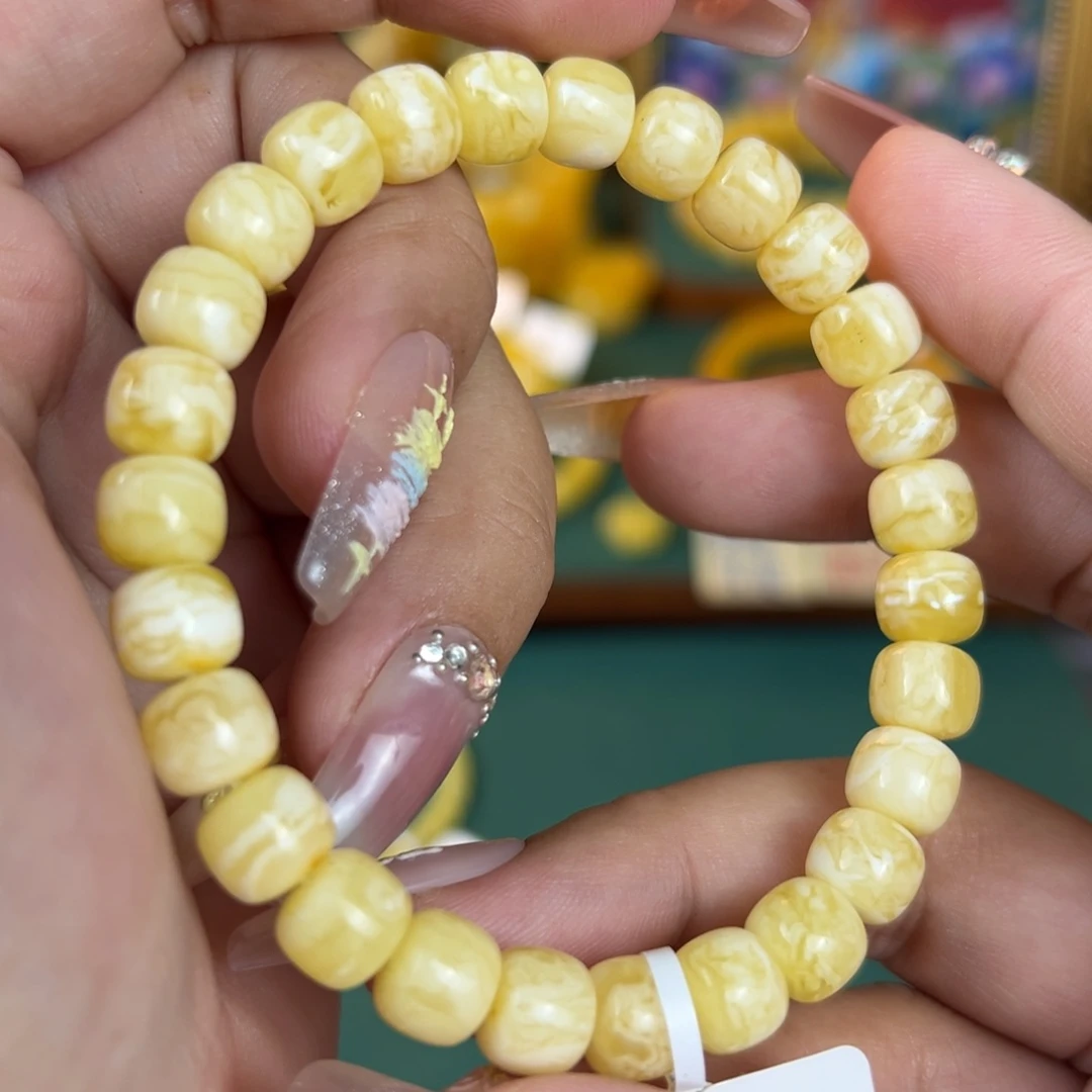 未镶嵌琥珀珠宝奇石