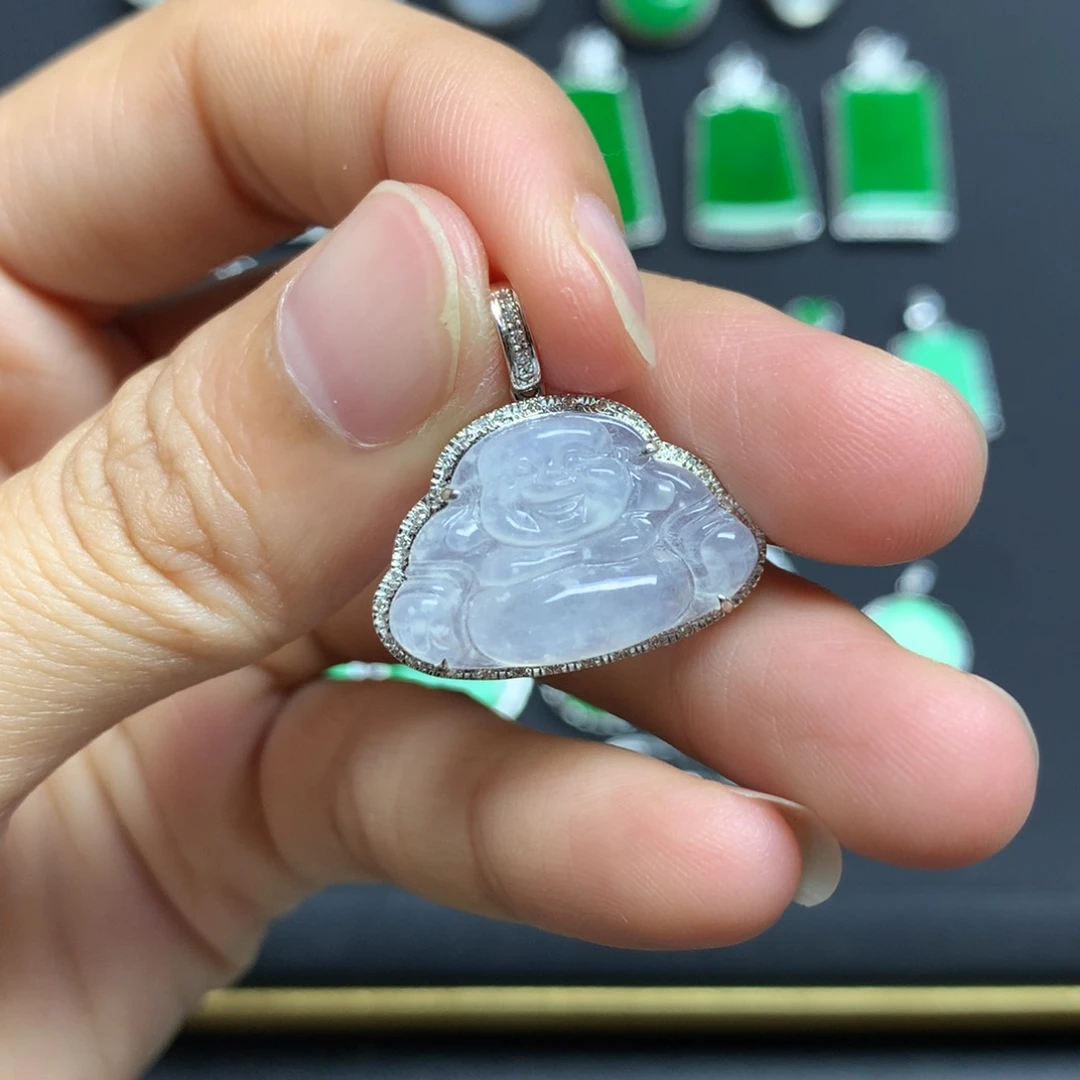 颈饰18K金镶嵌翡翠