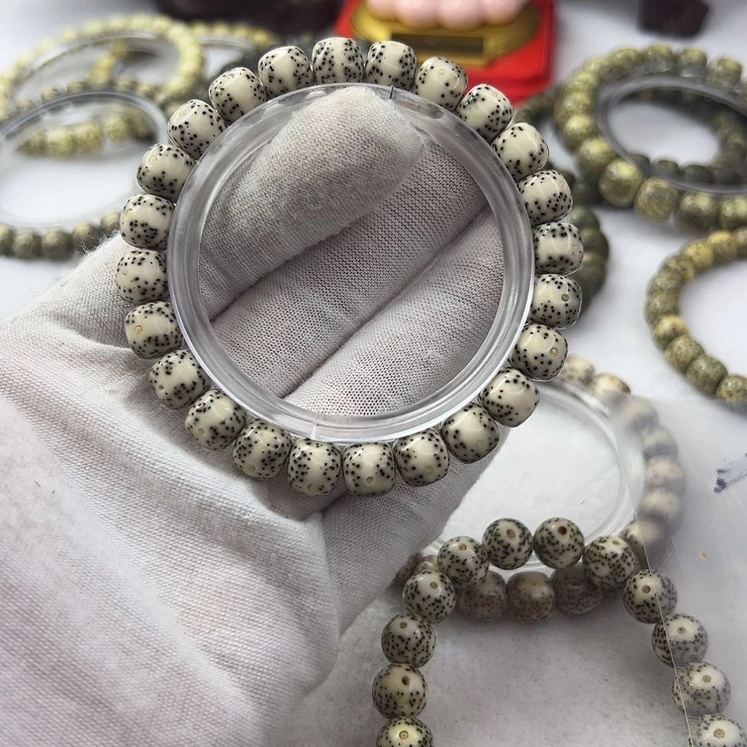 星月菩提吊坠98横纹一线天  星点均匀  41