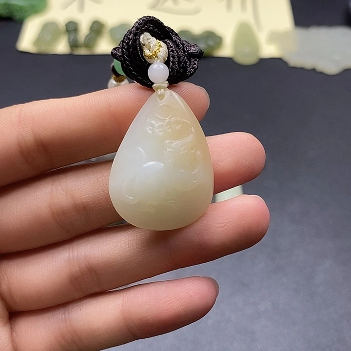 颈饰未镶嵌和田玉?****?