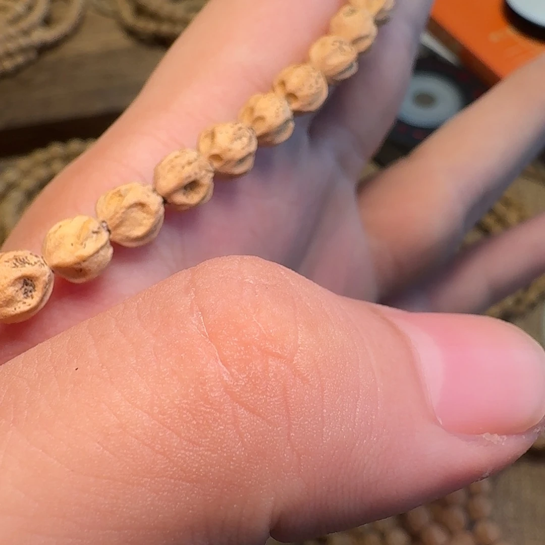 d***g柏香籽/百香籽吊坠