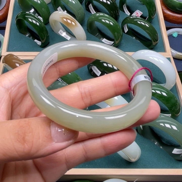 和田玉手镯未镶嵌5758