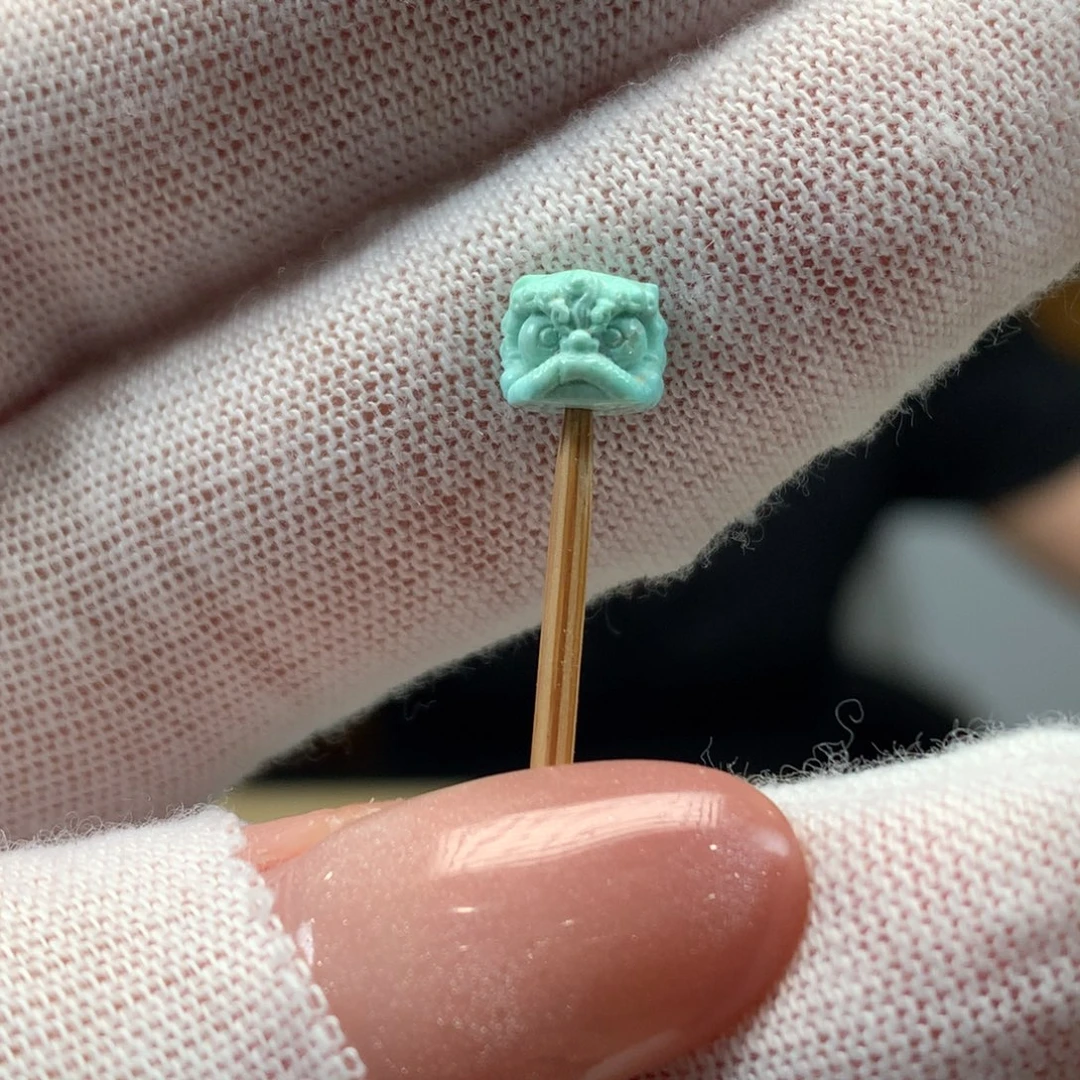 绿松石未镶嵌挂件