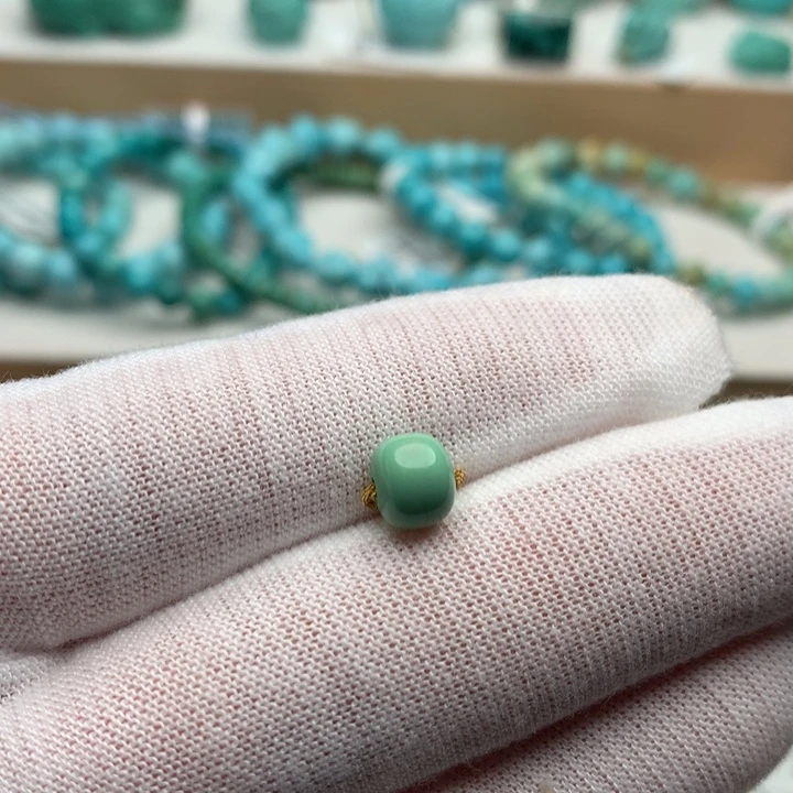 绿松石未镶嵌珠宝奇石7