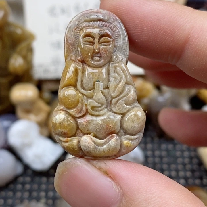 颈饰未镶嵌硅化珊瑚（珊瑚玉）小