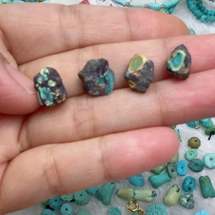 ***南红玛瑙未镶嵌珠宝奇石