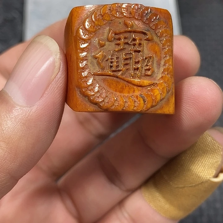 吊坠滴血莲花菩提