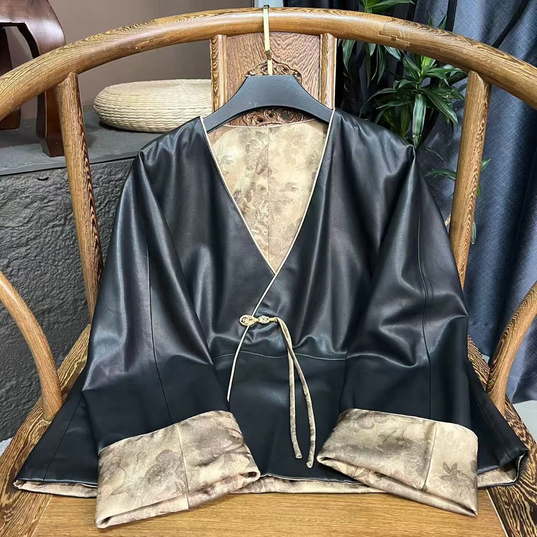 【华彩】南油国风盘扣提花双面穿皮衣外套女宽松气质百搭休闲皮上衣