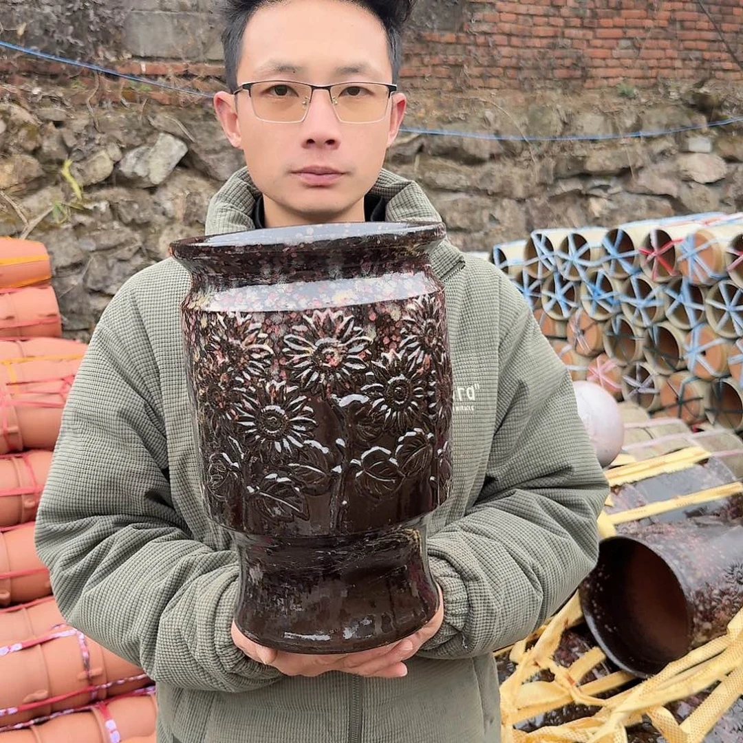 紫砂花盆口21高31（一个太阳花红色老庄
