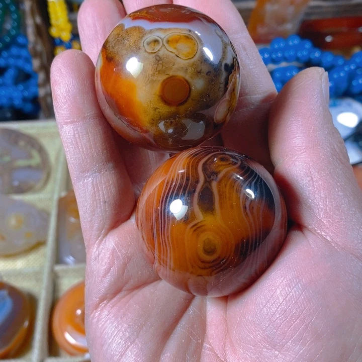 玛瑙/玉髓健身球一对未镶嵌朝**士