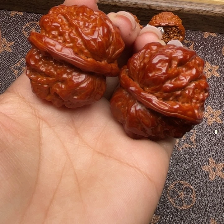 蒋***丷蛤蟆头41边42肚一对儿