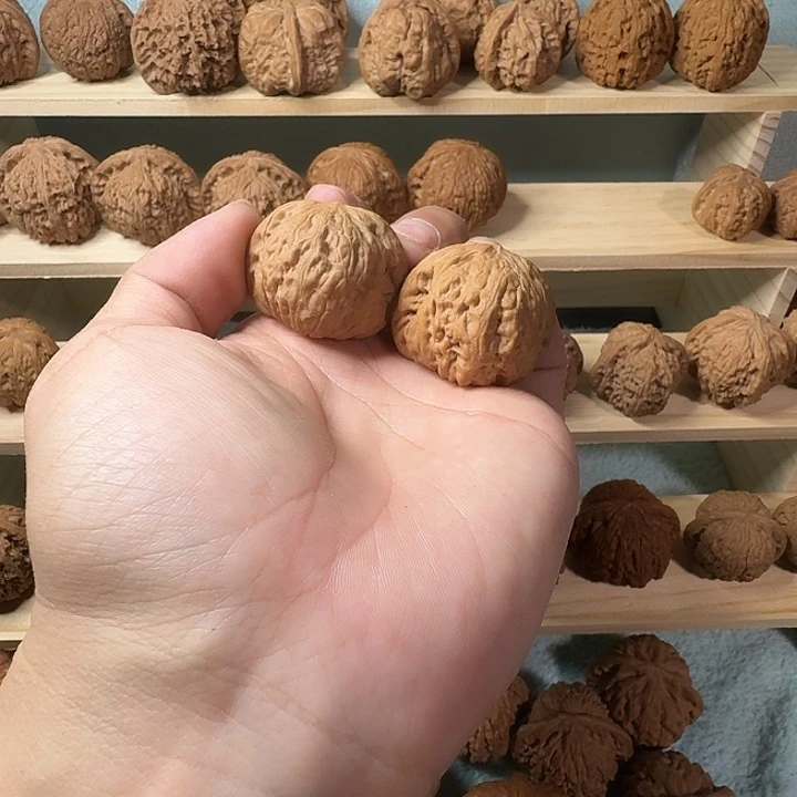 文玩核桃吊坠微修铁锤