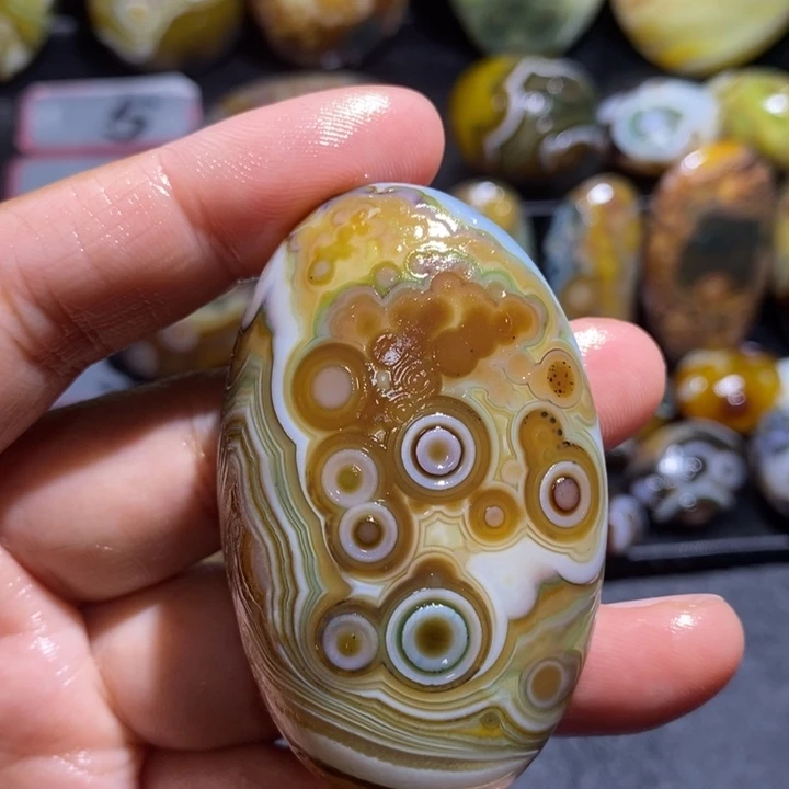 玛瑙/玉髓未镶嵌珠宝奇石162