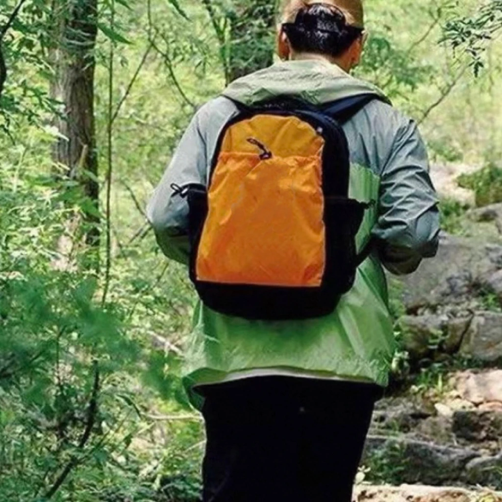 北方城市风尚系列超轻带防水罩19L书包背包