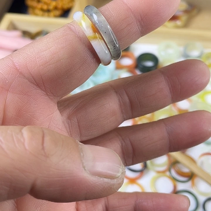 蛇纹石玉合金戒指特价不退换20口