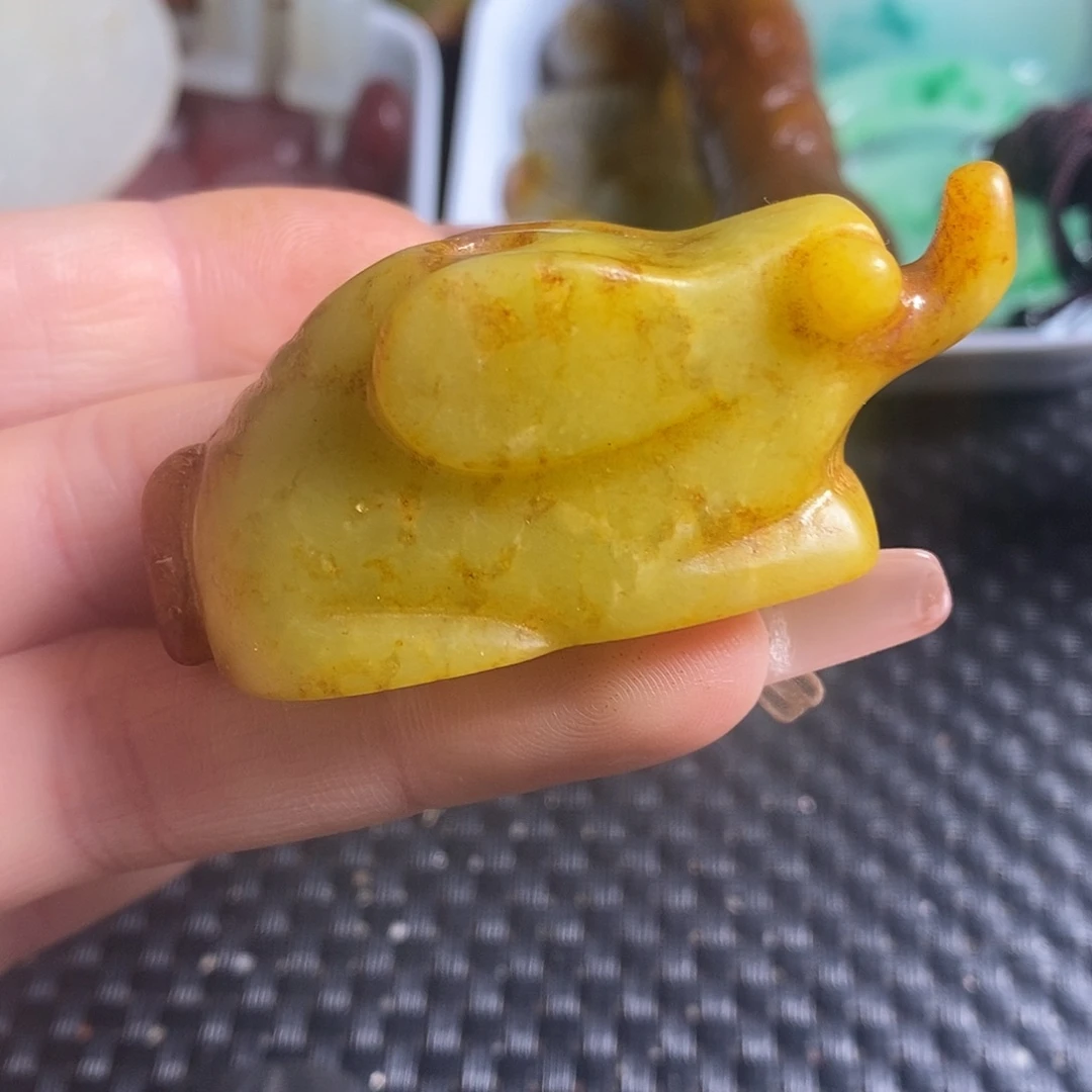 岫玉未镶嵌珠宝奇石