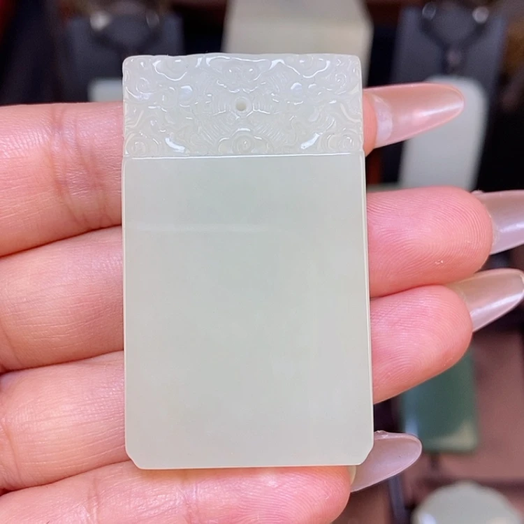 【闪购商品】颈饰未镶嵌和田玉