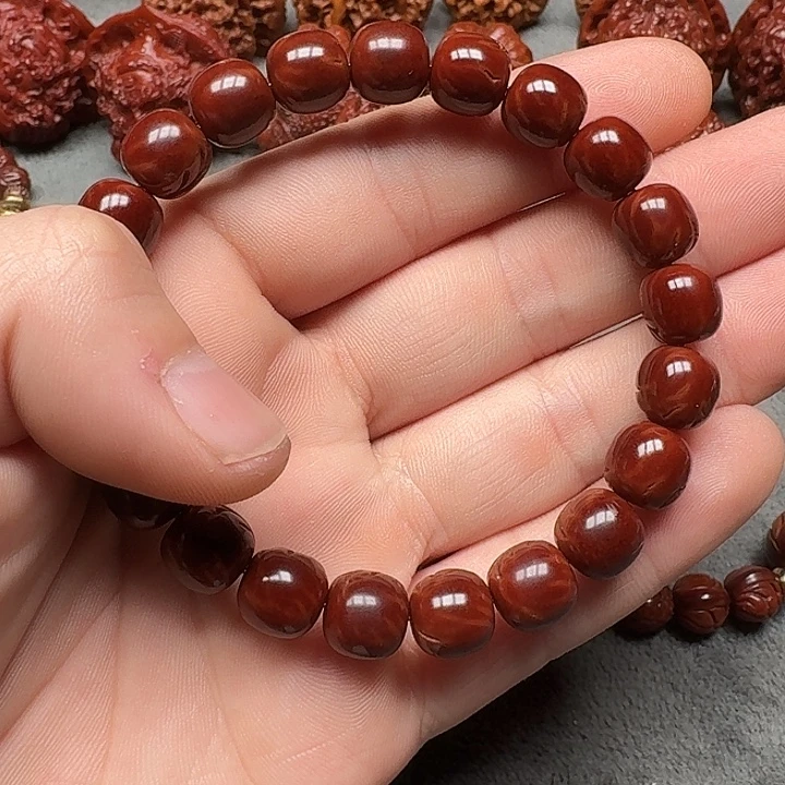 文玩核桃吊坠桃核老行