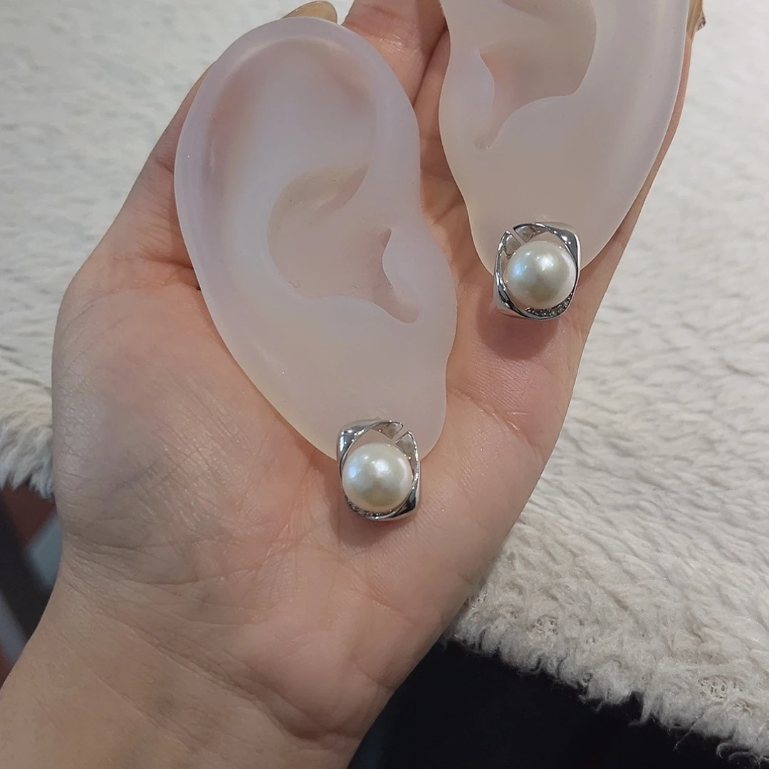 银S925镶嵌淡水珍珠耳饰