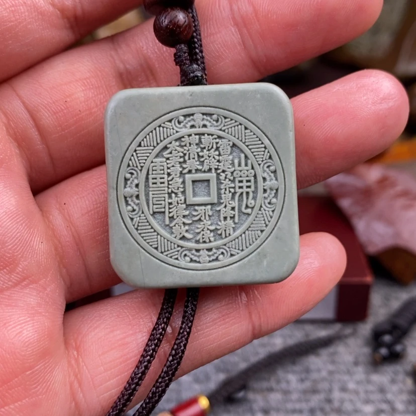 【闪购商品】原石雕刻手把件