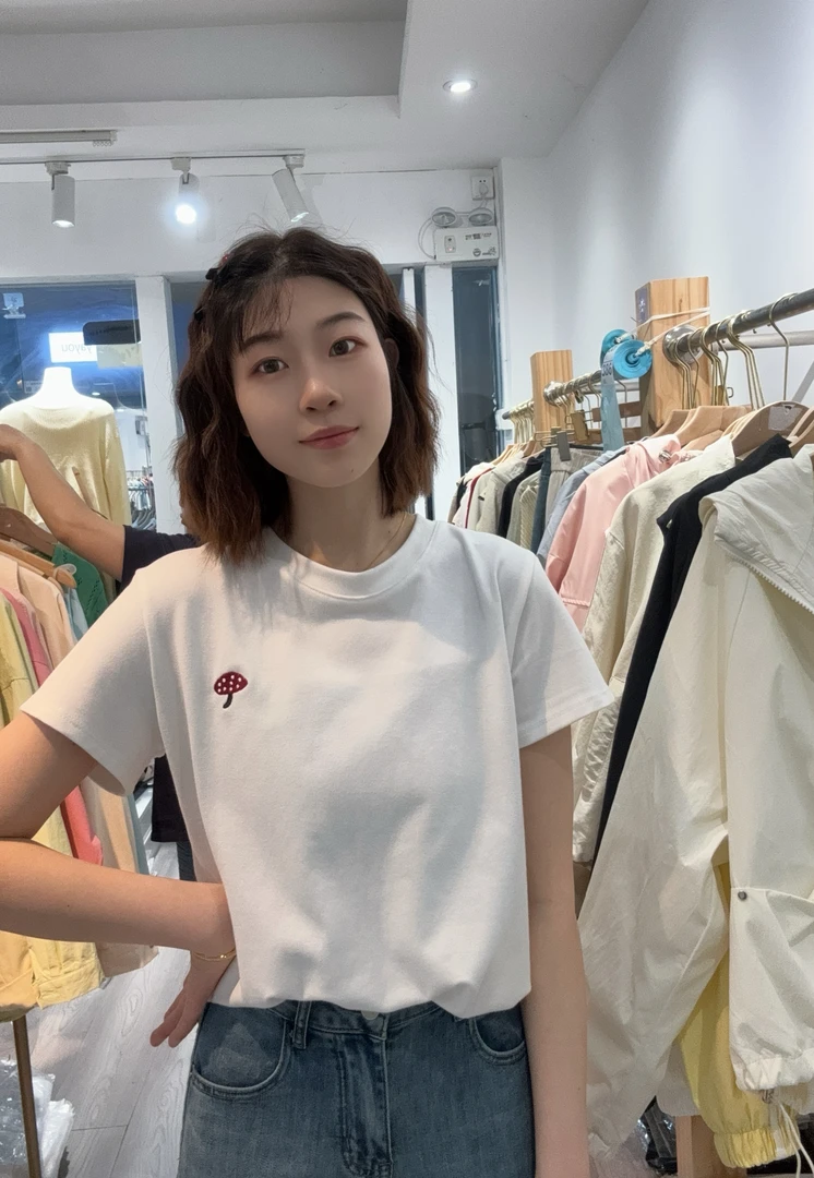 小蘑菇刺绣纯色圆领T恤短款显瘦纯棉短袖上衣