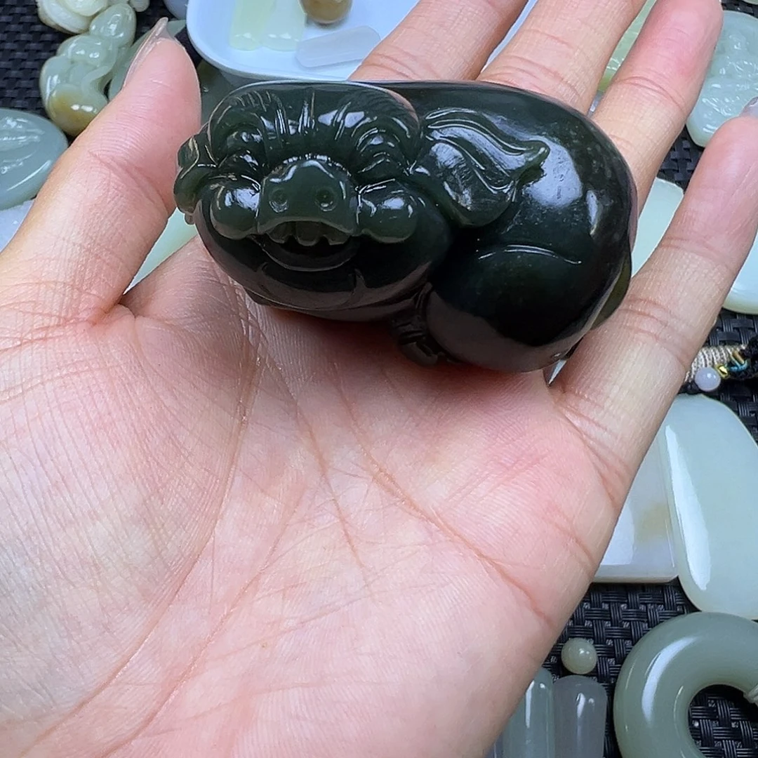 和田玉未镶嵌颈饰120克