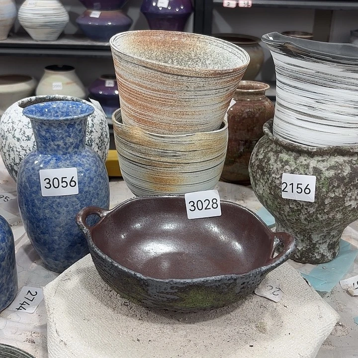 摆件高5.5，口17，无孔3028