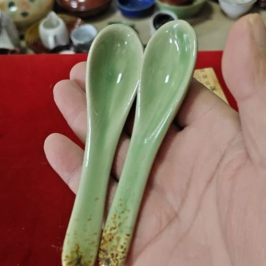 瓷片瓷器，瓷片，沙锅，各种摆件！