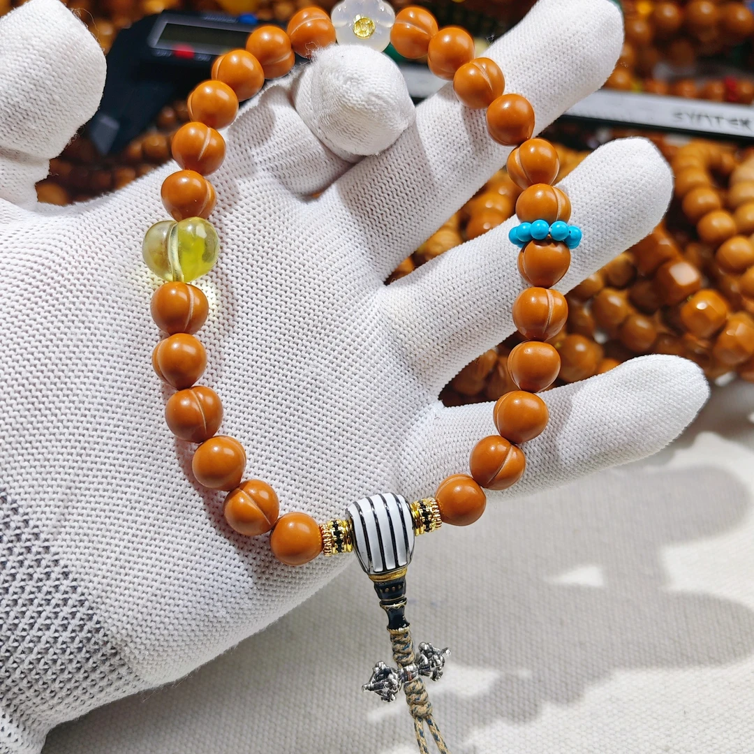 猴头核桃  爆款屁桃 1.0小尺寸红油核 带配饰整套配饰  有面子