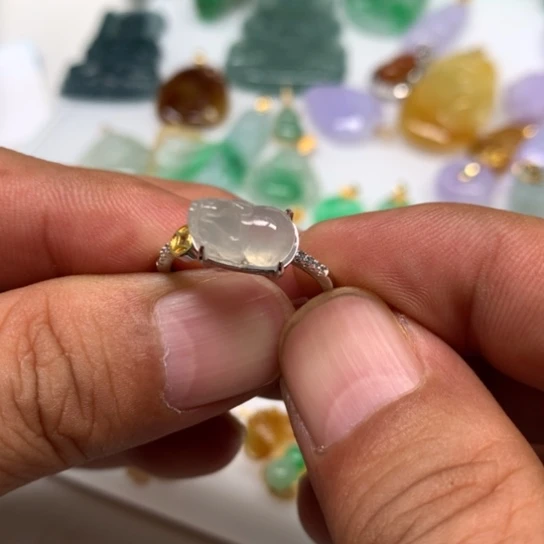 翡翠颈饰银S925镀金镶嵌翡翠