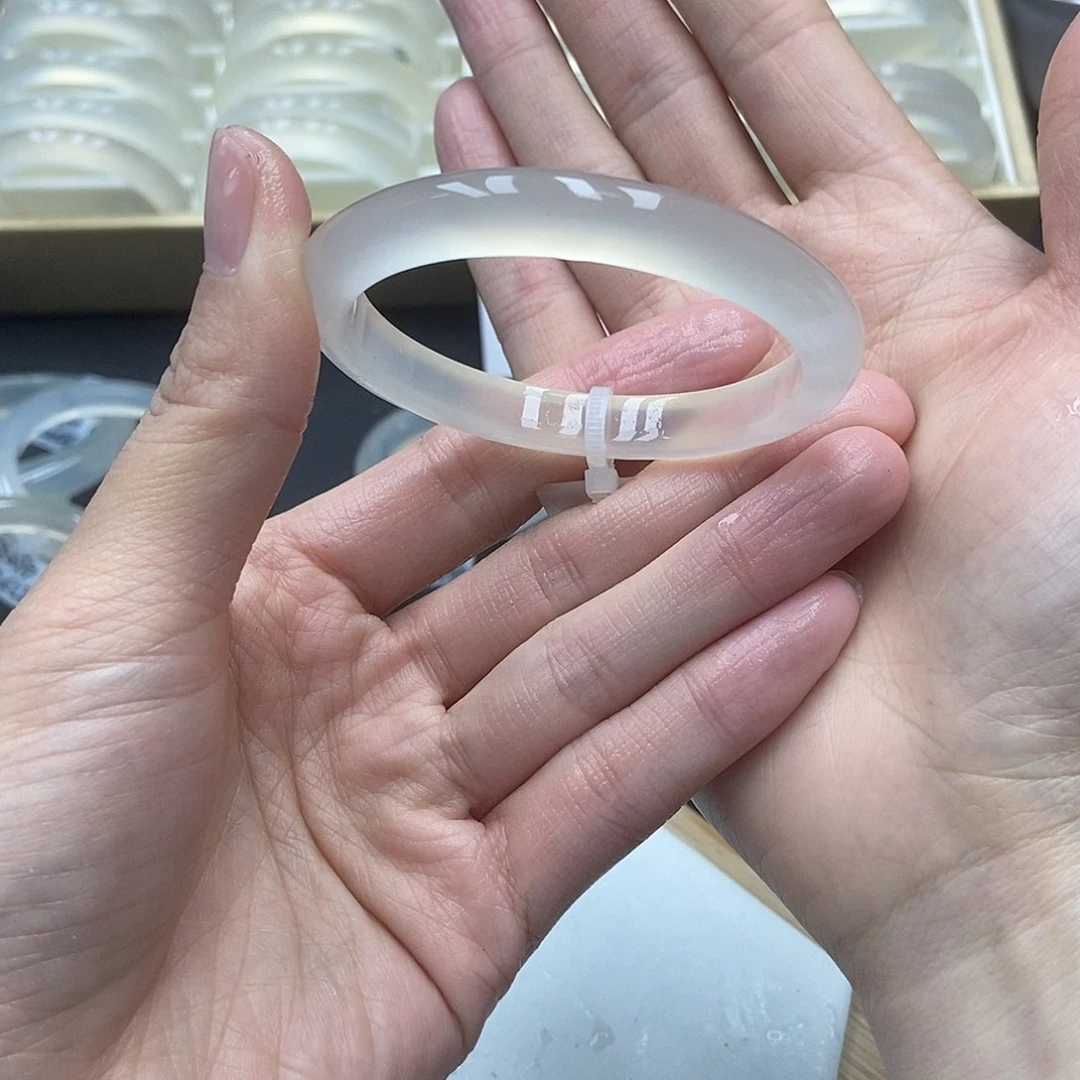 玛瑙/玉髓手镯未镶嵌007