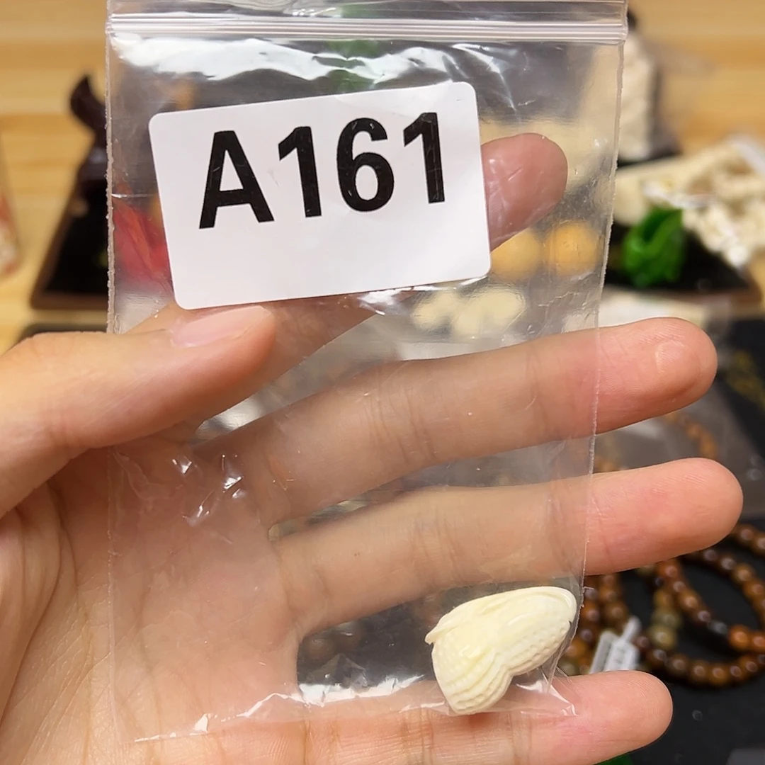天然猛犸象牙雕刻品