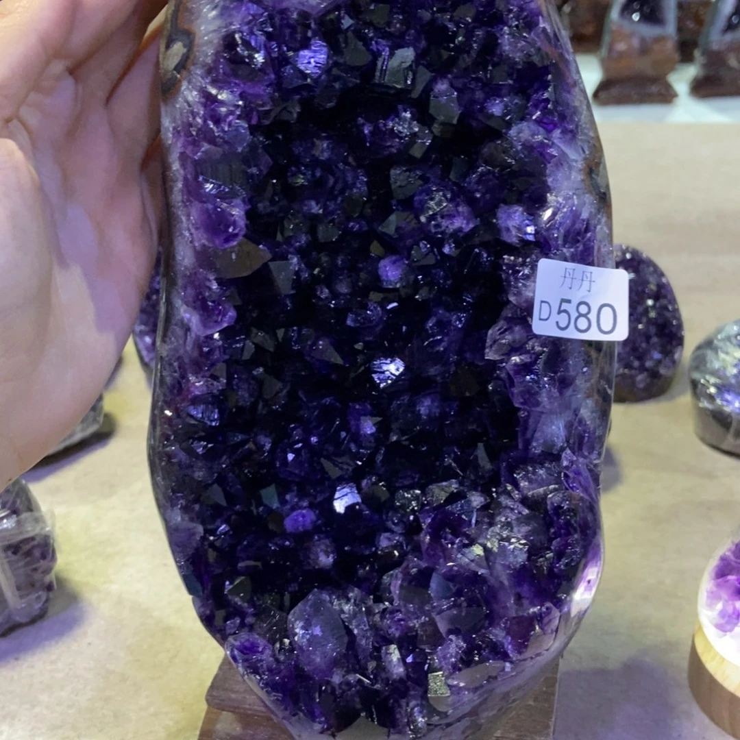 用***9未镶嵌水晶大型摆件（非配饰）