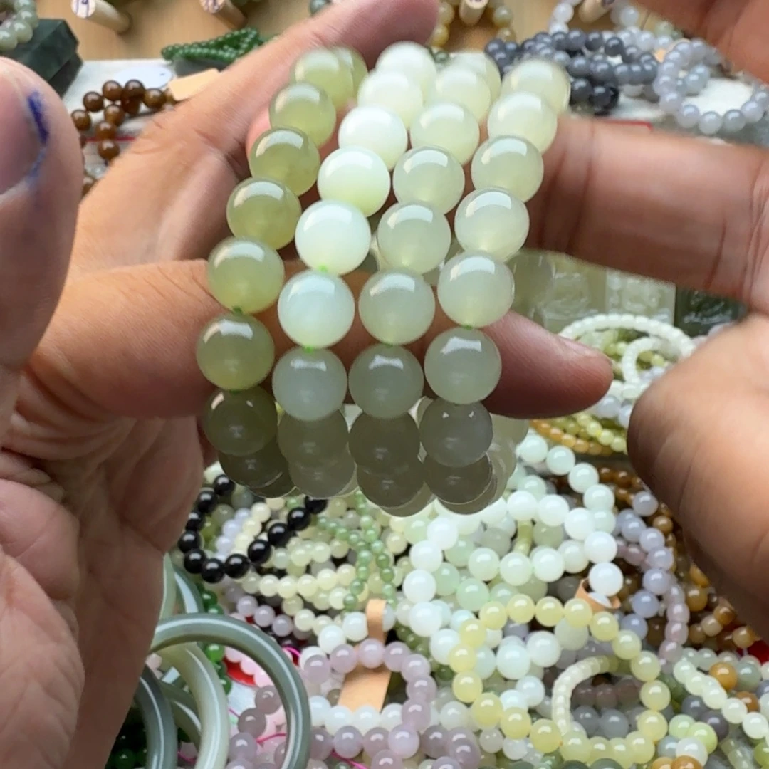 未镶嵌手串和田玉多样性发一