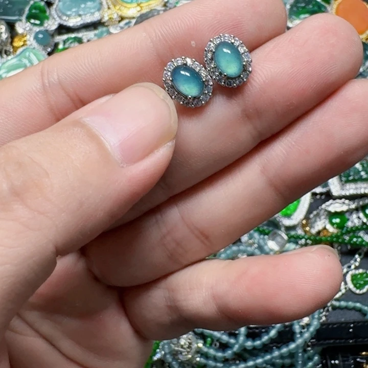 翡翠未镶嵌颈饰天然A货翡翠放漏