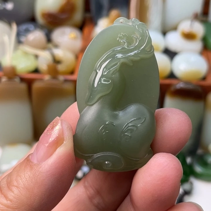 和田玉未镶嵌颈饰