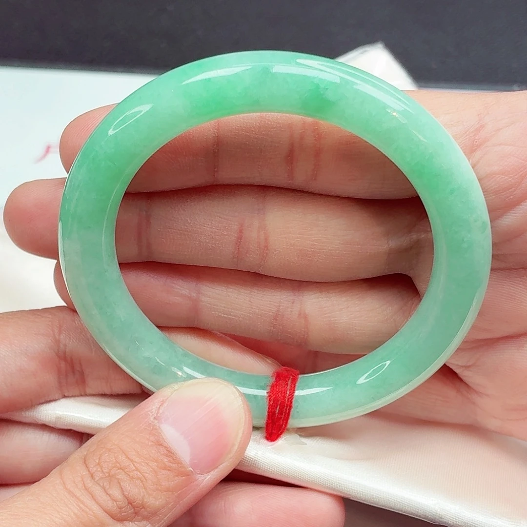 翡翠未镶嵌手镯55圈